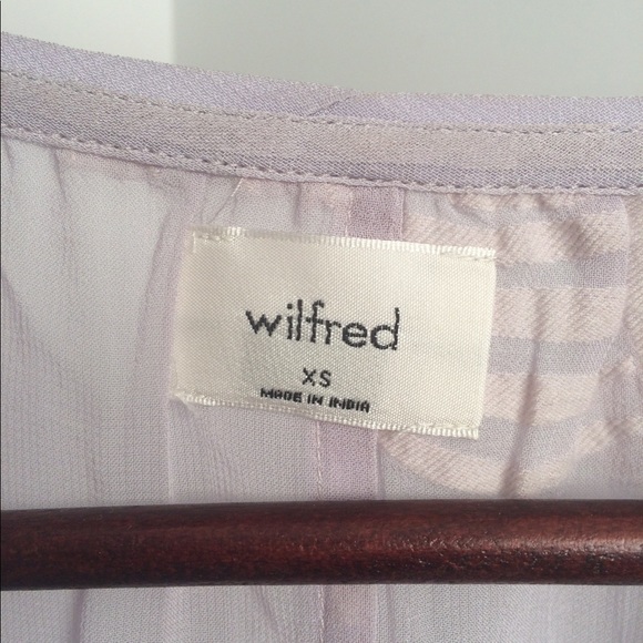 Wilfred — Augustine Blouse
Cropped, peplum blouse - Picture 3 of 6